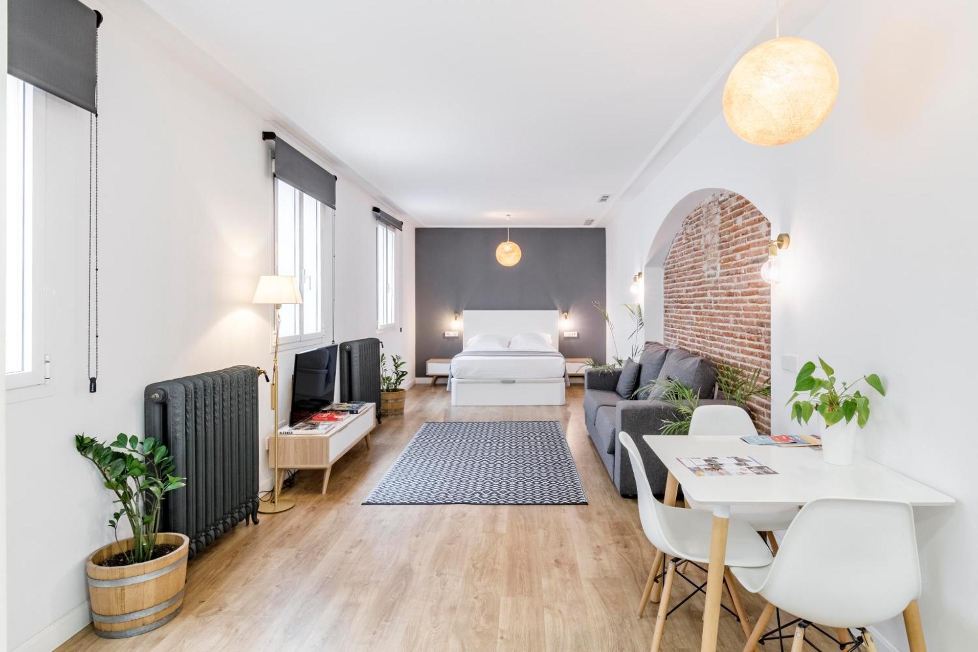 Home Suite Home Gran Via Мадрид Экстерьер фото